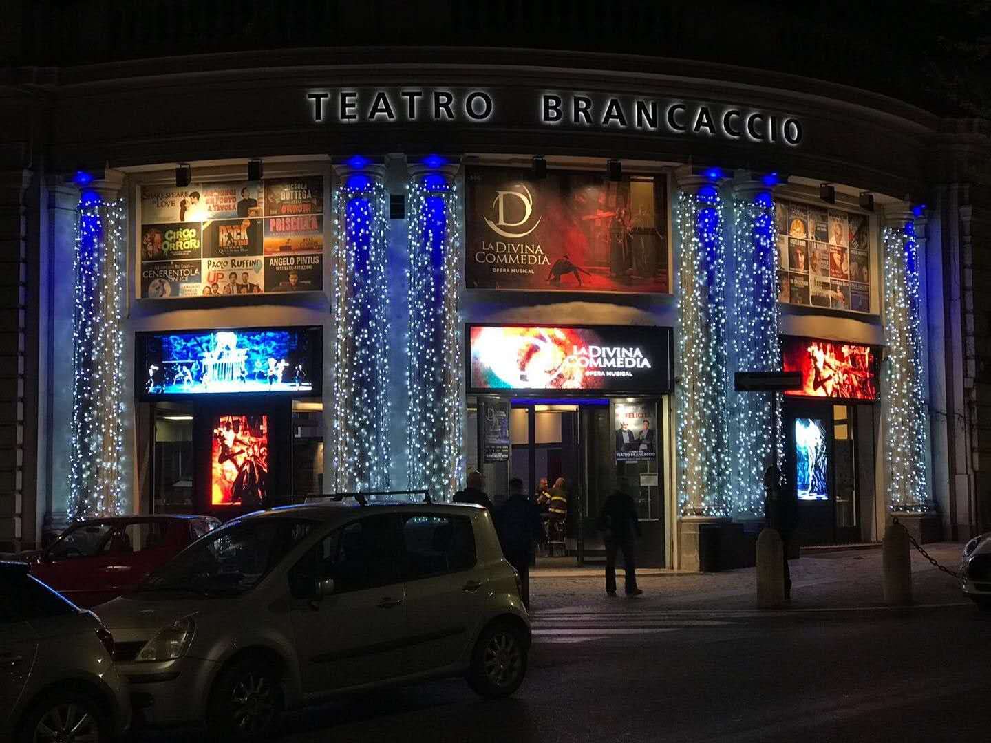 5 screens outdoor p4.81 LED display in TEATRO BRANCACCIO, Rome , Italy